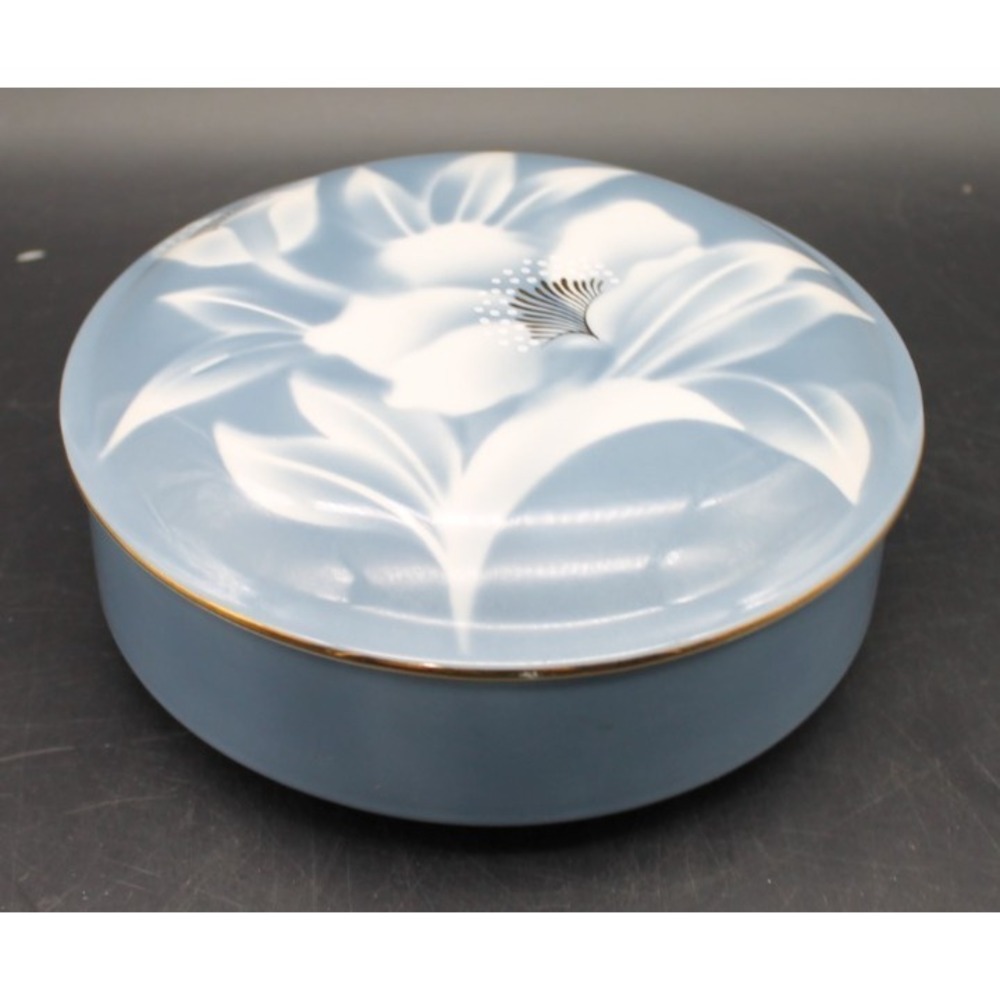 Fred Roberts Co Lidded Trinket Dish Blue Floral Porcelain Vanity Box Japan 6.5"